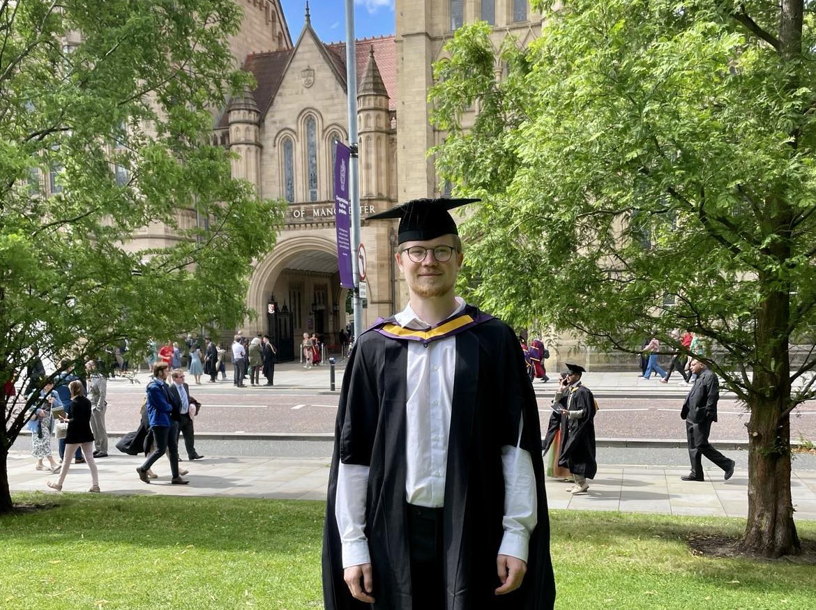Ole Gunnar under hans graduation på The University of Manchester