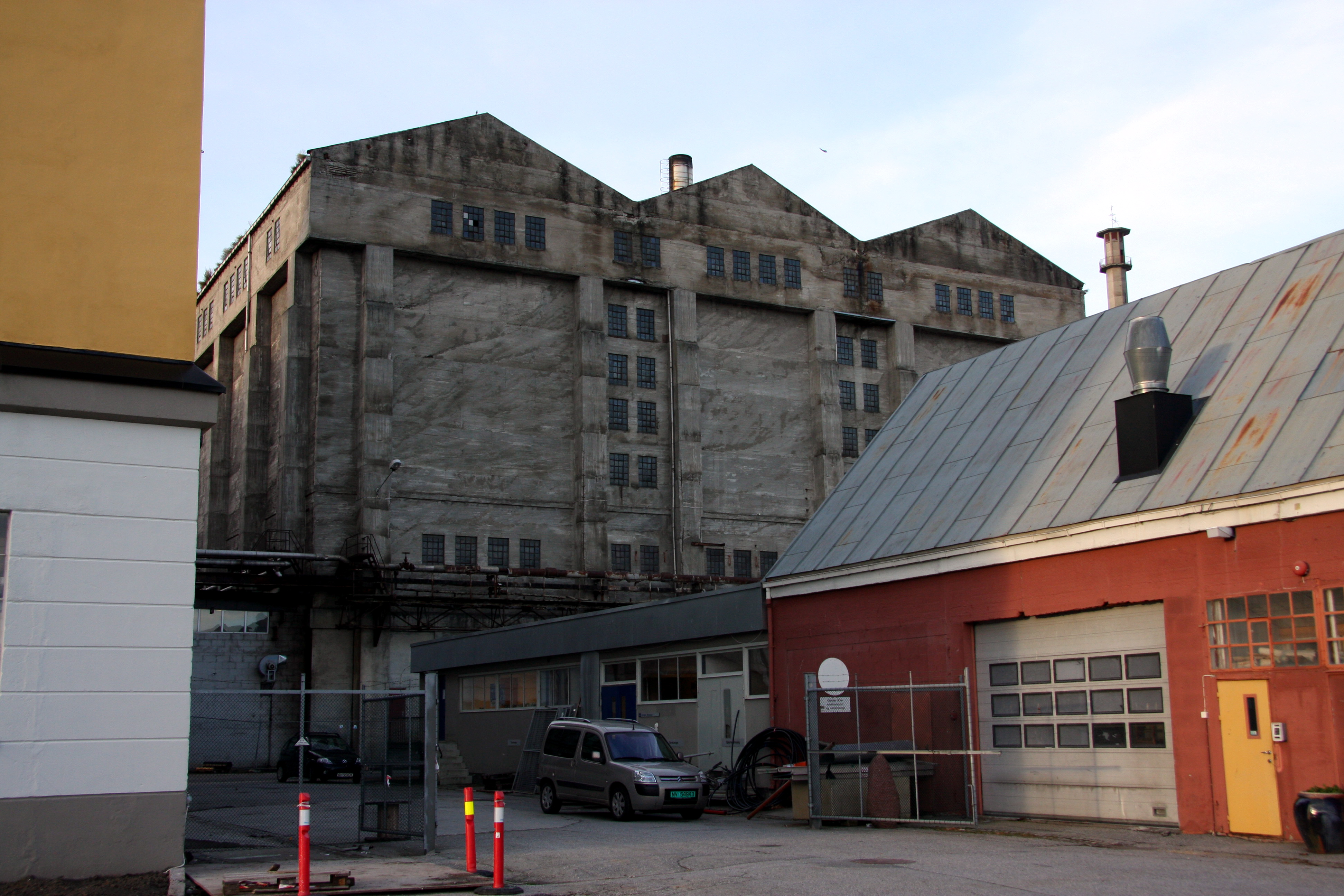 Store industribygg i betong